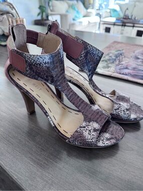 Nine West Brown/Tan Snake-Print T-Strap Heels
